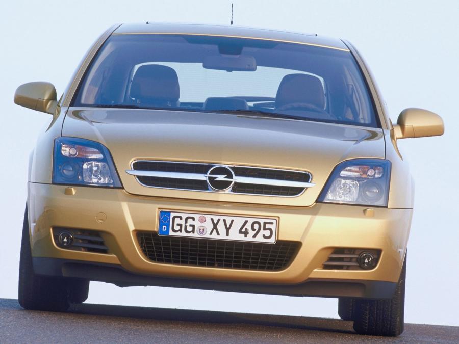  Opel Vectra GTS 2002 года  (фото 18 из 28)